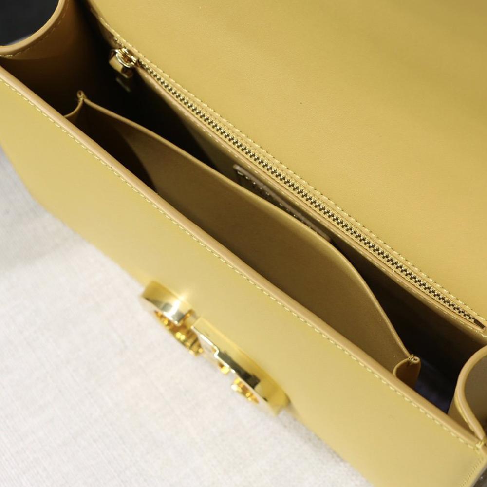 Dior 30 Montaigne Pouch - Image 5