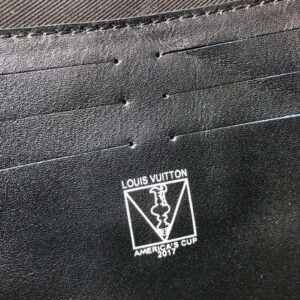 Louis Vuitton Toiletry Pouch - Image 5