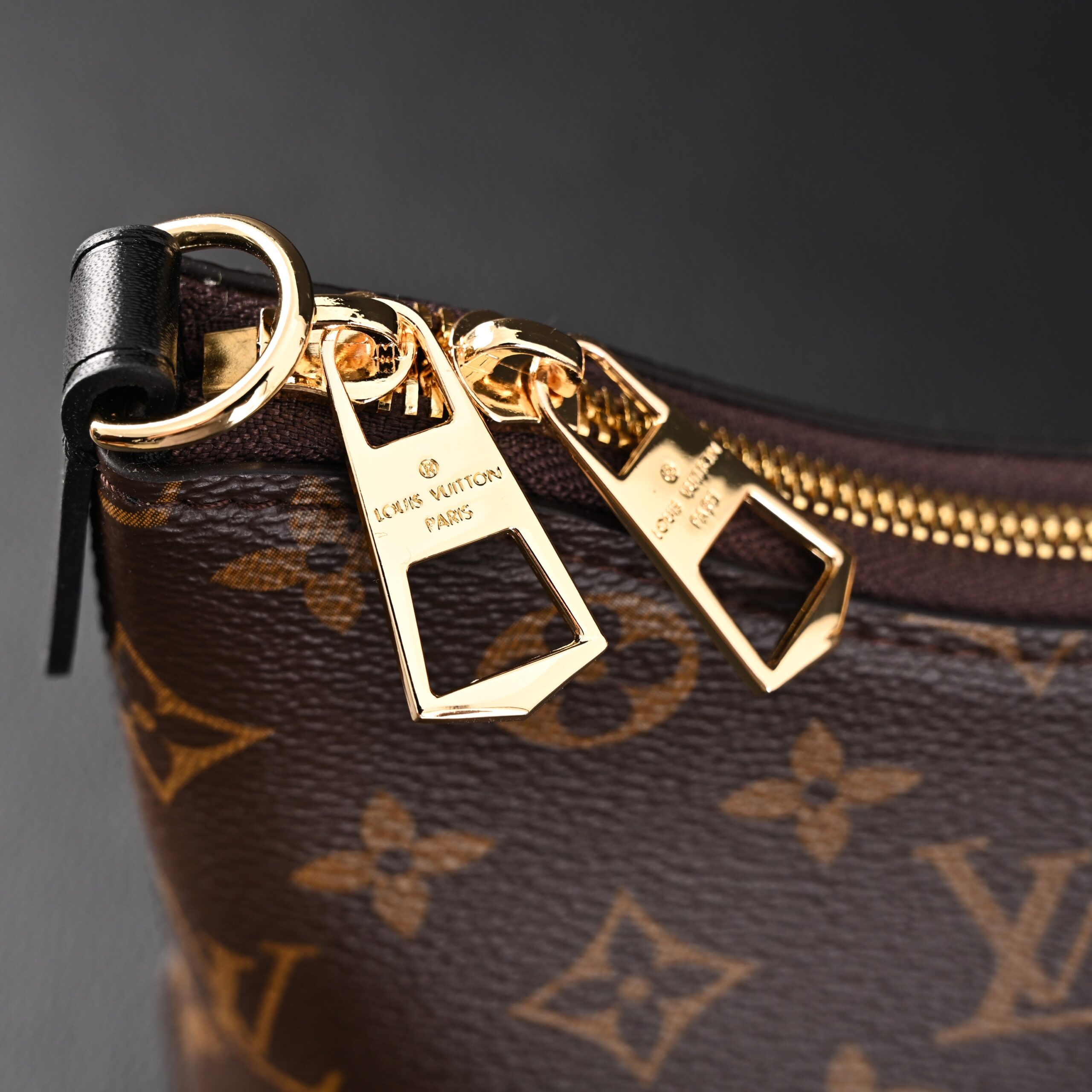 Louis Vuitton Monogram Canvas Pochette Shoulder Bag - Image 9