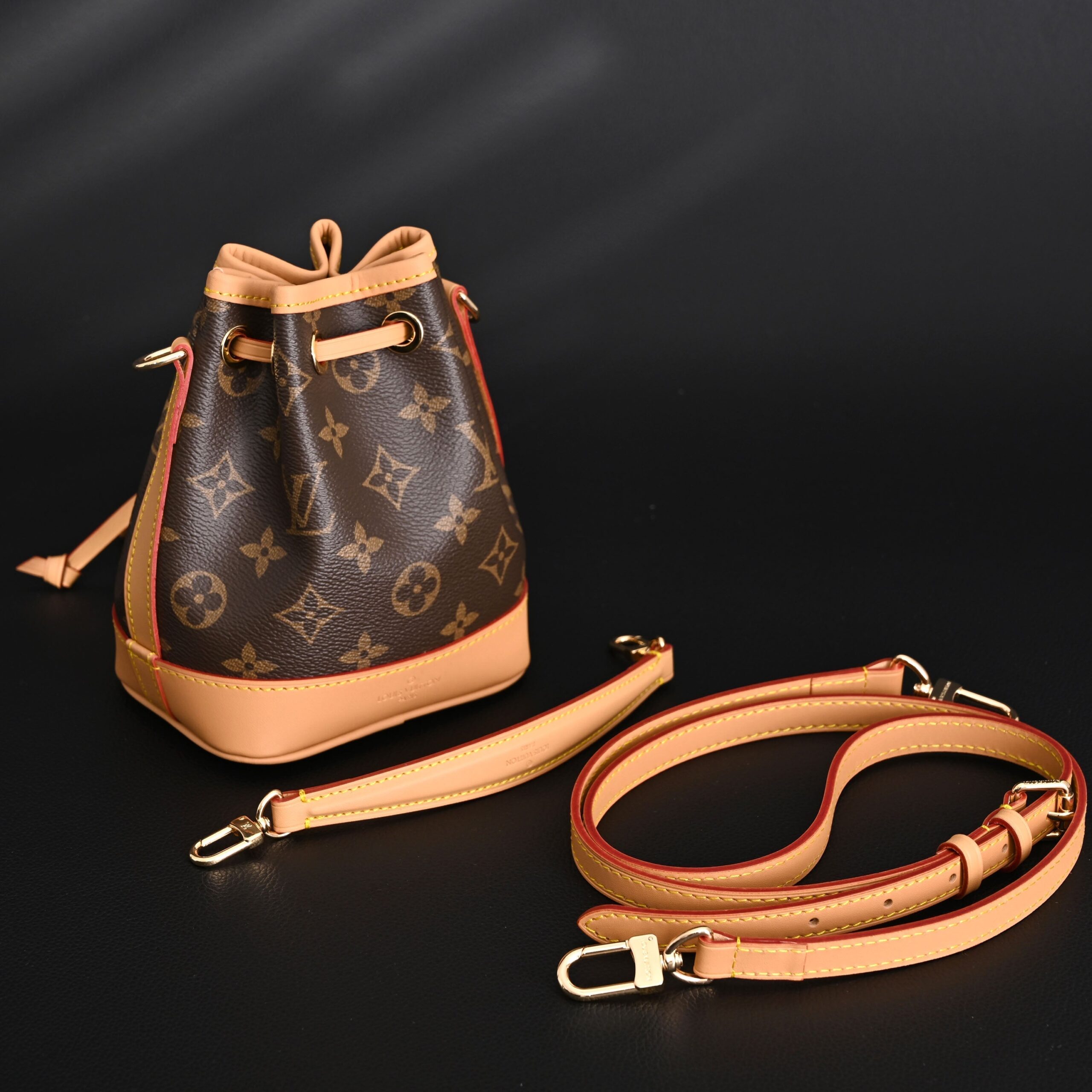 Louis Vuitton Noé Bucket Bag – Monogram Canvas with Natural Leather Trim - Image 2