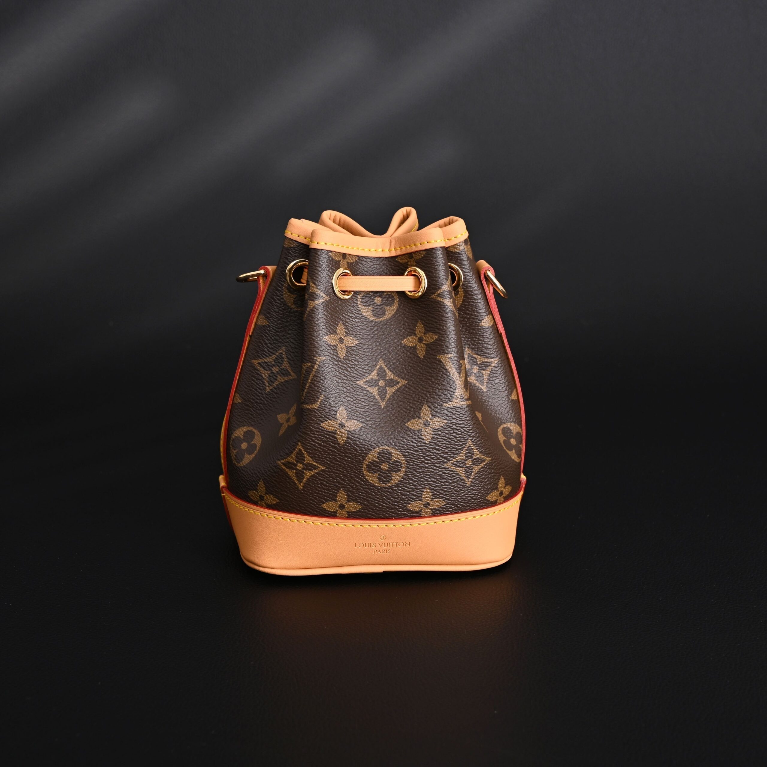 Louis Vuitton Noé Bucket Bag – Monogram Canvas with Natural Leather Trim - Image 3