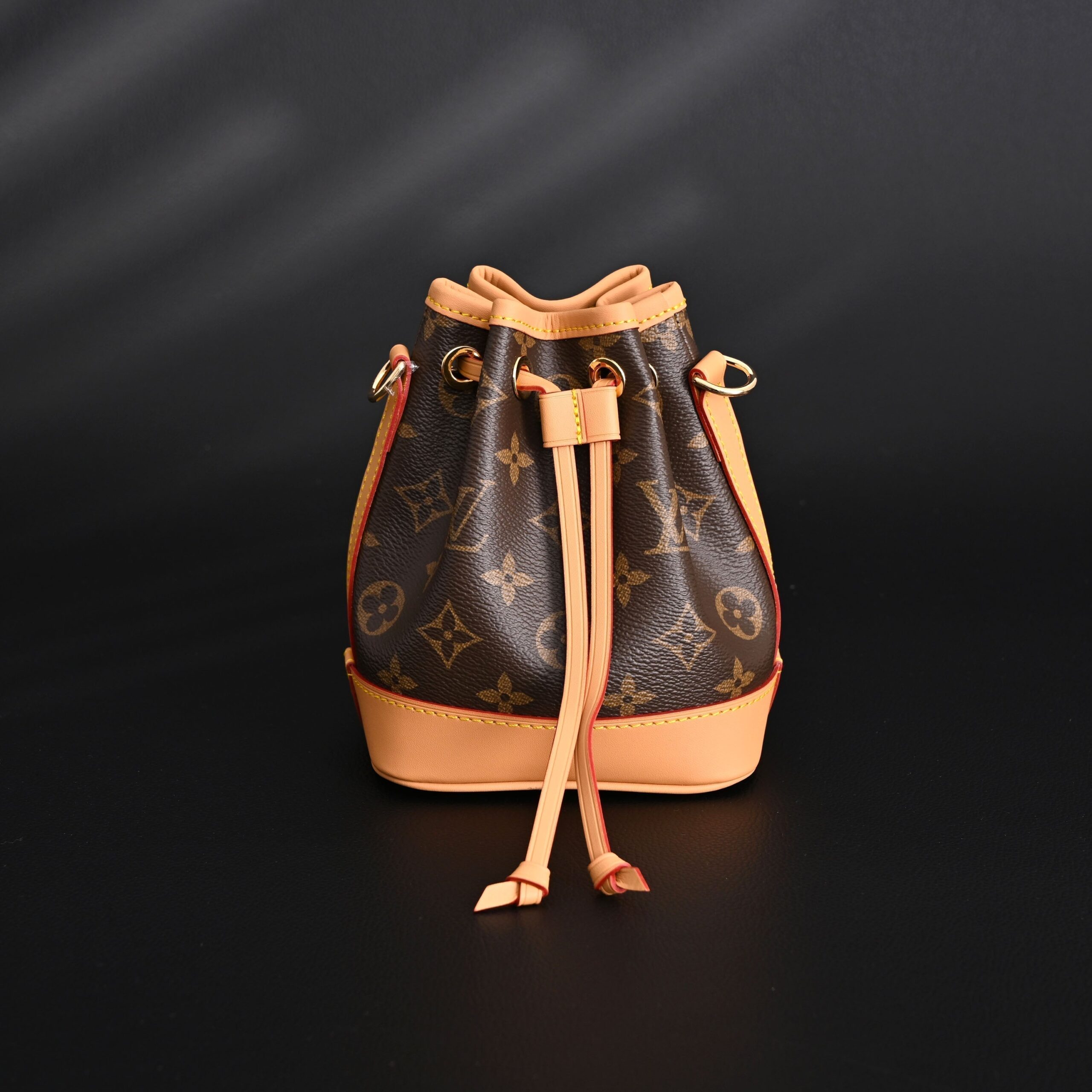 Louis Vuitton Noé Bucket Bag – Monogram Canvas with Natural Leather Trim - Image 6