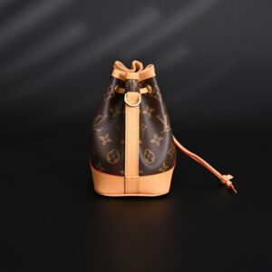 Louis Vuitton Noé Bucket Bag – Monogram Canvas with Natural Leather Trim - Image 7