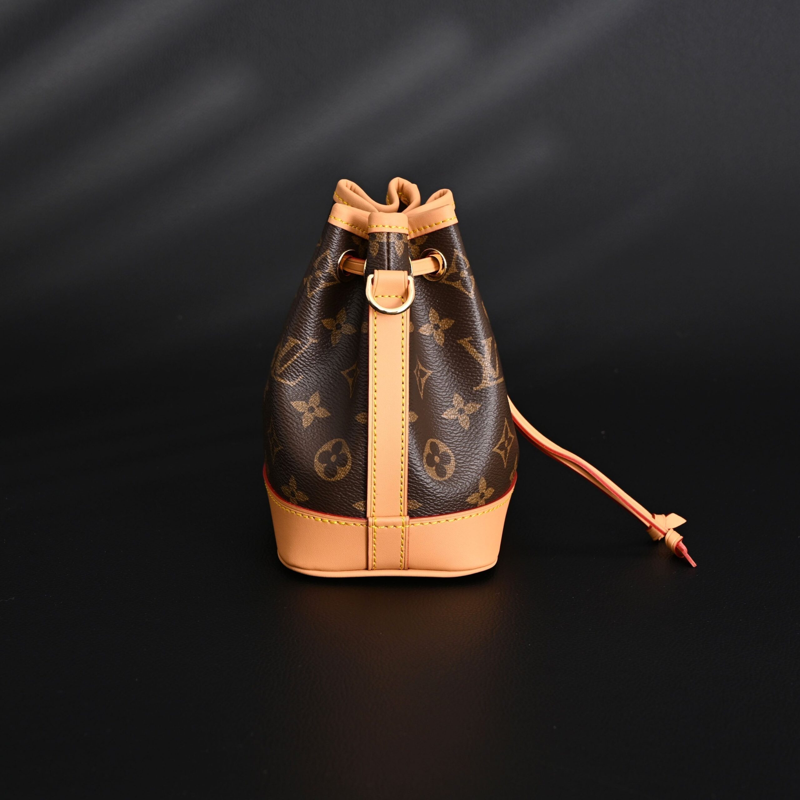 Louis Vuitton Noé Bucket Bag – Monogram Canvas with Natural Leather Trim - Image 7