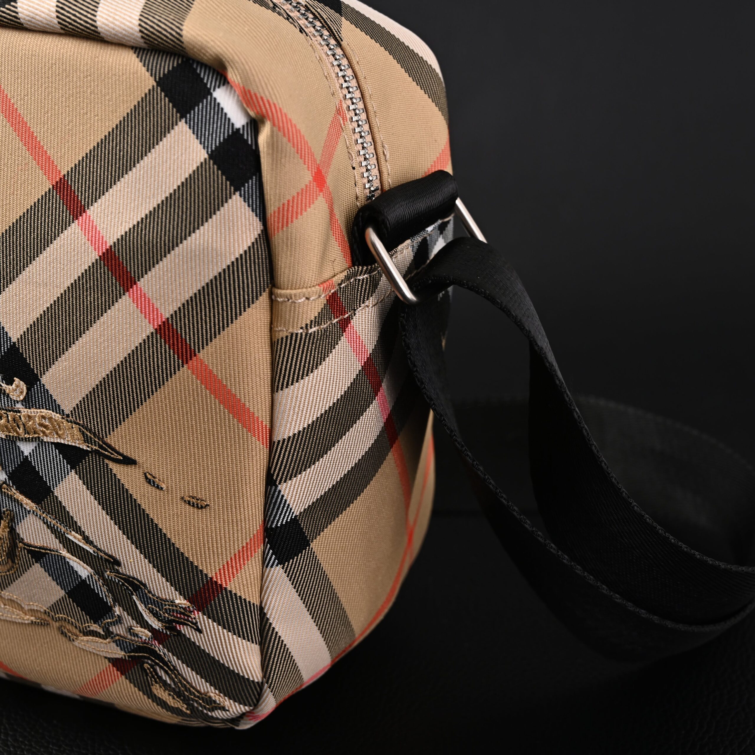 Burberry Vintage Check Canvas Crossbody Messenger Bag - Image 10