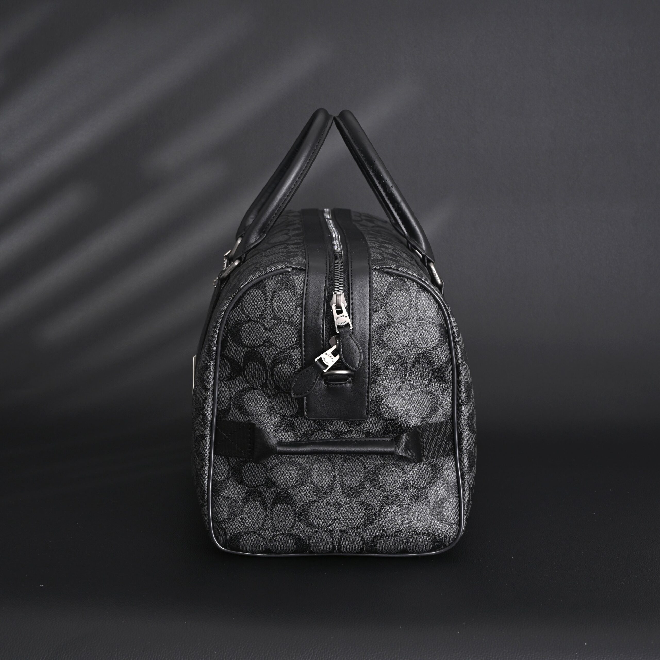 Louis Vuitton Keepall Bandoulière 50 – Damier Graphite Canvas Travel Bag - Image 3