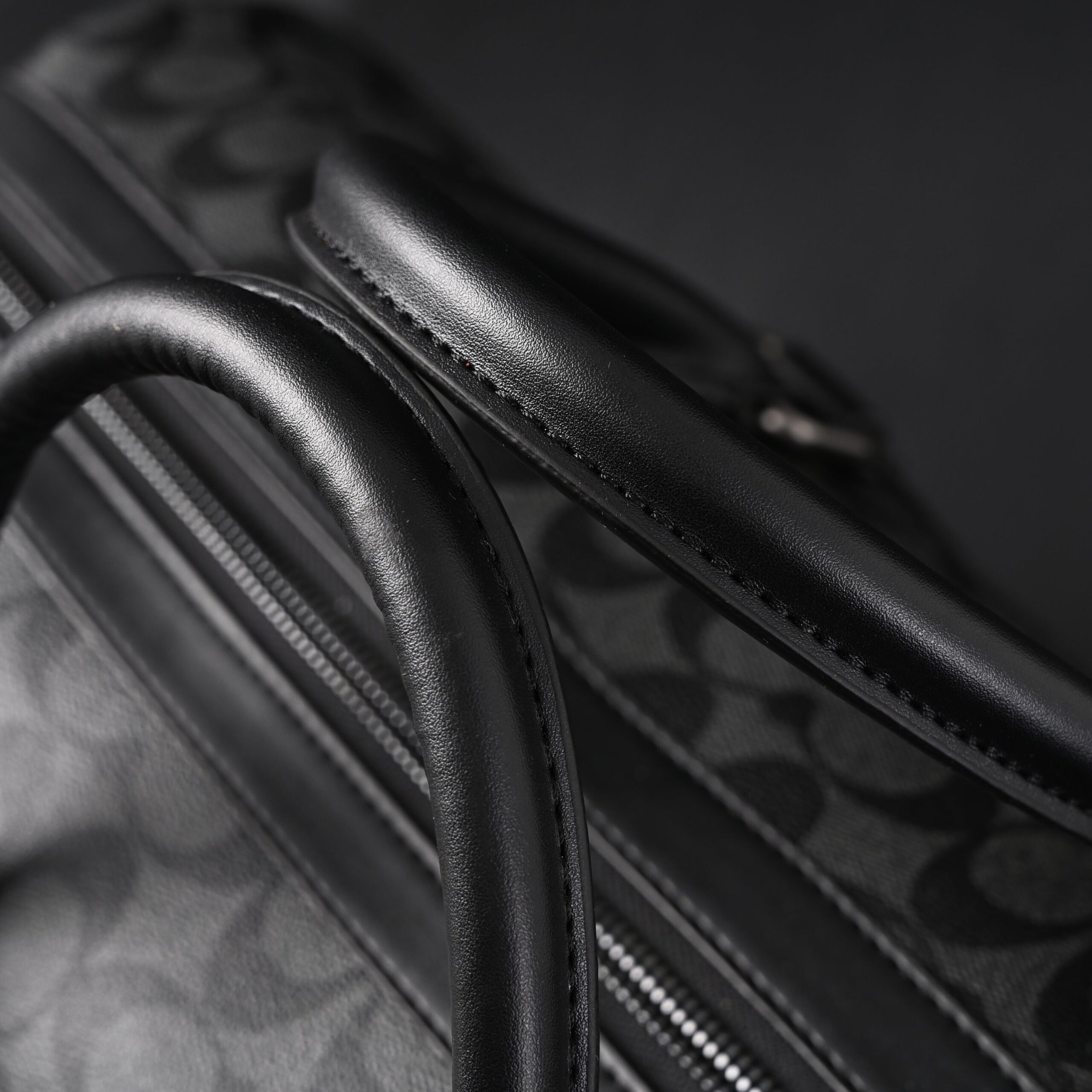 Louis Vuitton Keepall Bandoulière 50 – Damier Graphite Canvas Travel Bag - Image 10