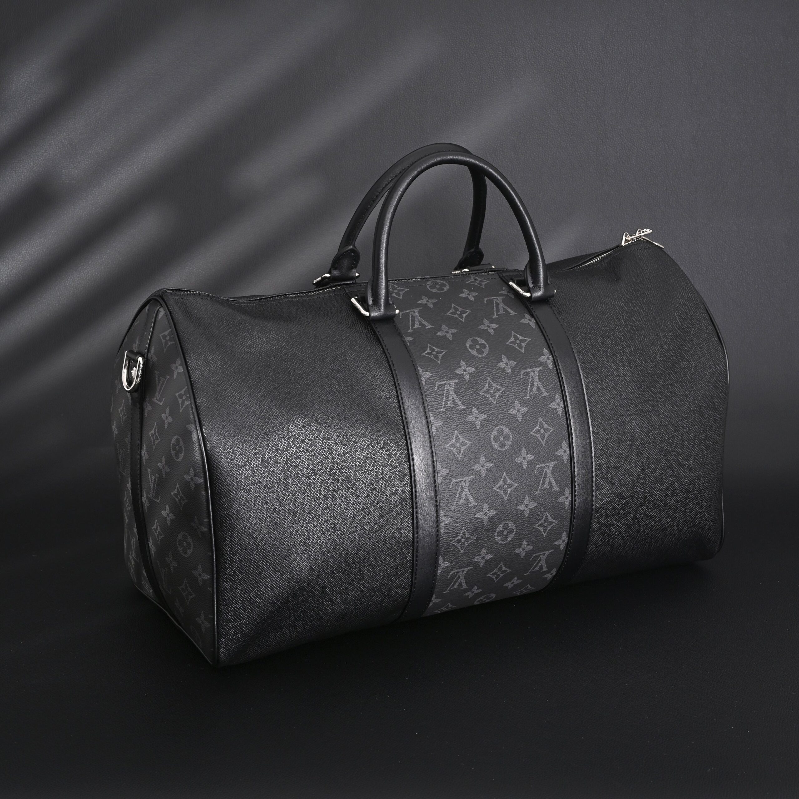 Louis Vuitton Keepall Bandoulière 50 – Monogram Eclipse Canvas Travel Bag - Image 3
