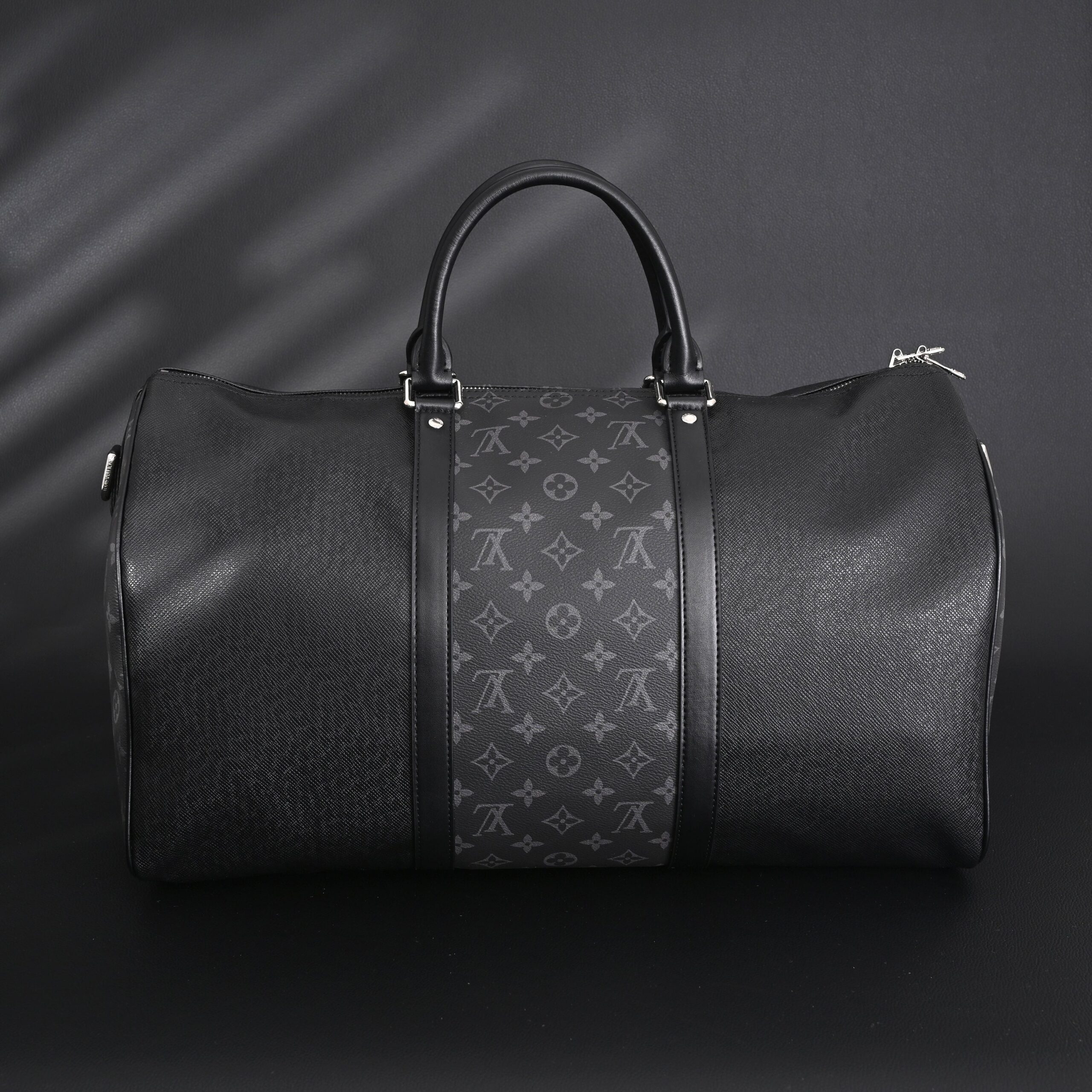 Louis Vuitton Keepall Bandoulière 50 – Monogram Eclipse Canvas Travel Bag - Image 4