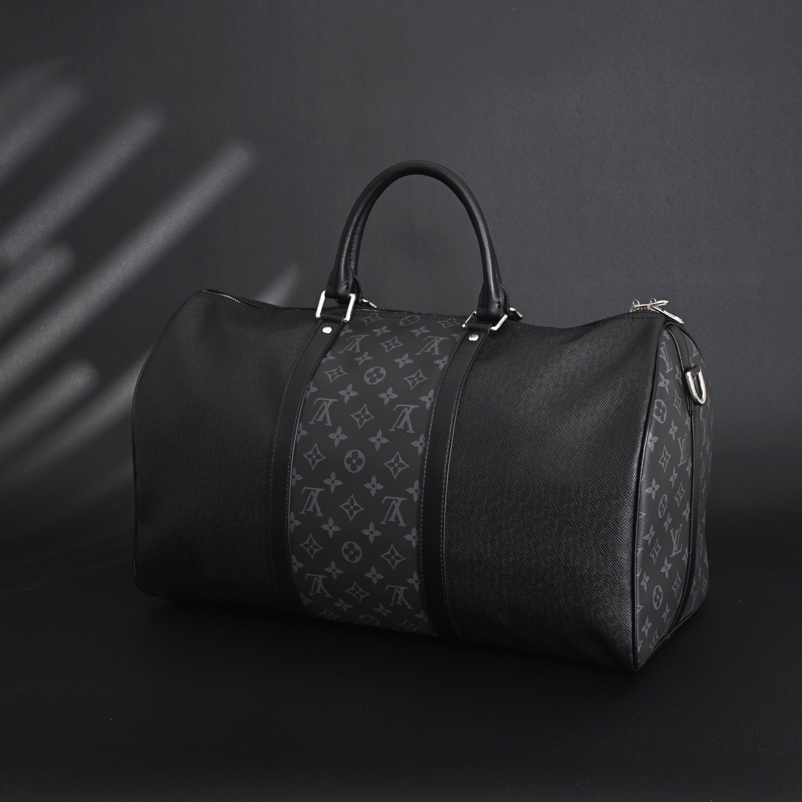 Louis Vuitton Keepall Bandoulière 50 – Monogram Eclipse Canvas Travel Bag - Image 6