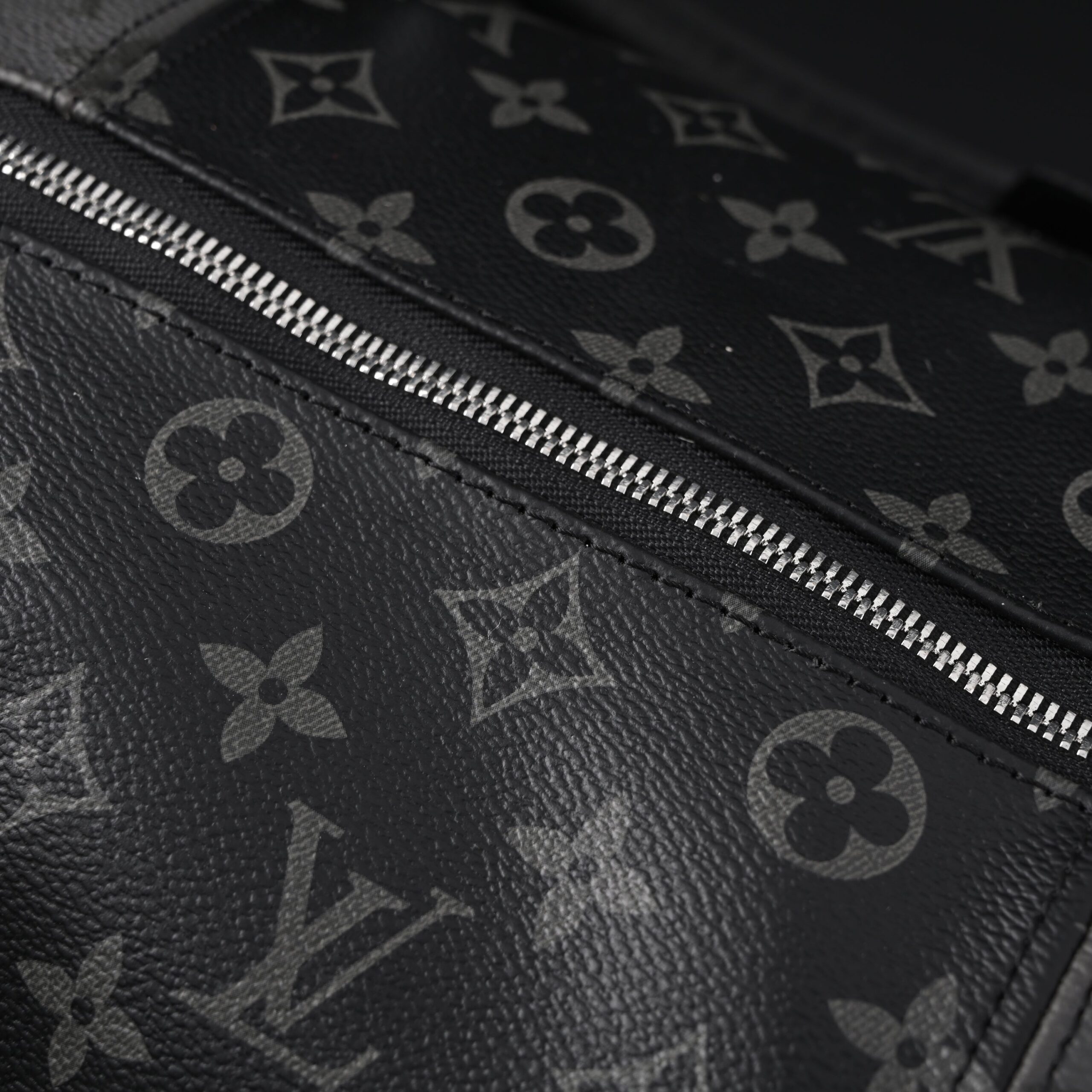 Louis Vuitton Keepall Bandoulière 45 Monogram Eclipse - Image 12