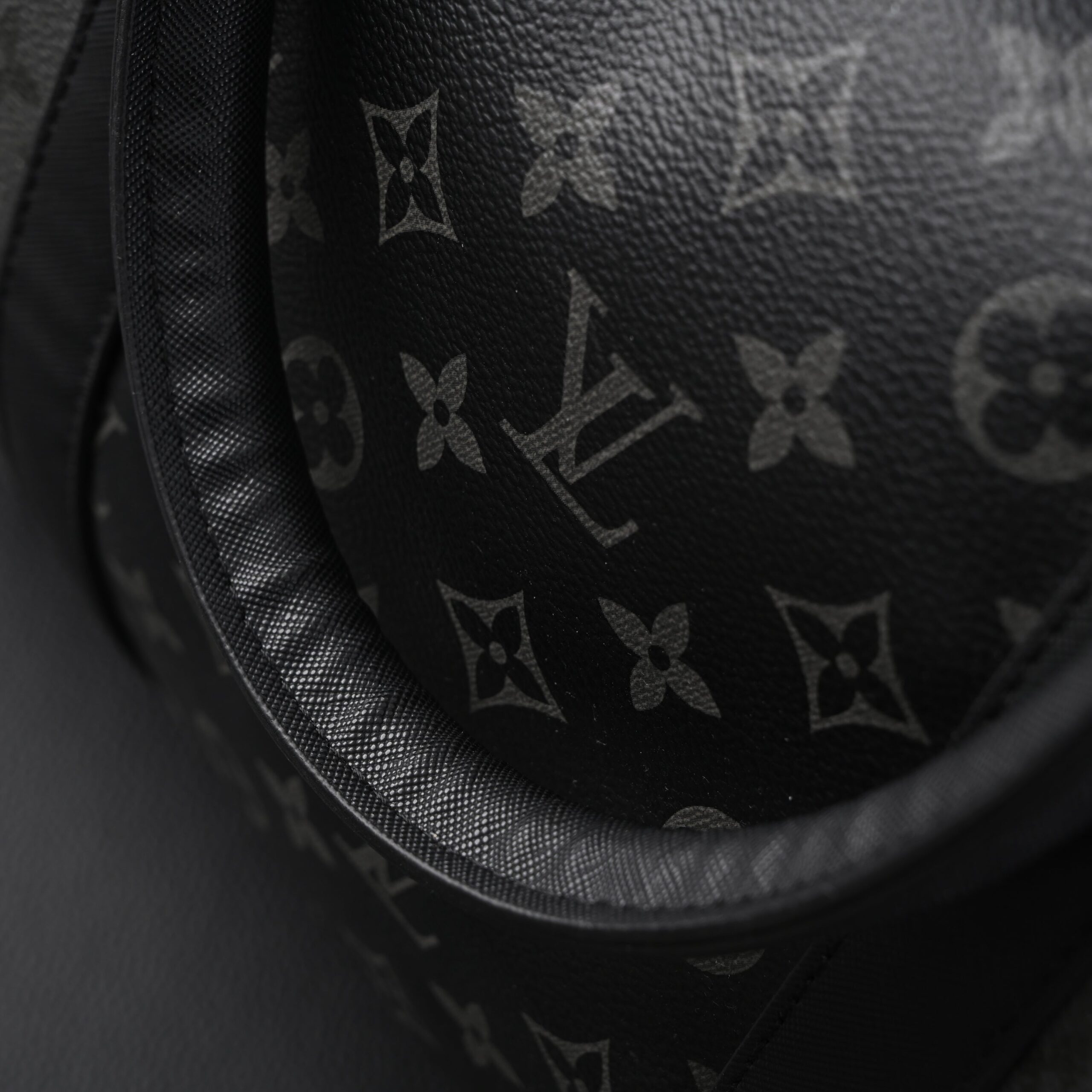 Louis Vuitton Keepall Bandoulière 45 Monogram Eclipse - Image 13