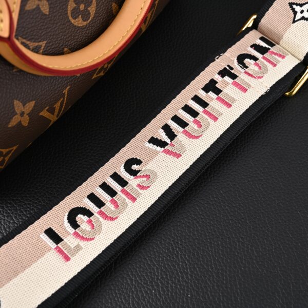 Louis Vuitton Speedy 25 Monogram Canvas Handbag