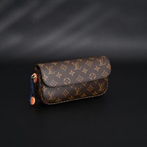 Louis Vuitton Félicie Pochette Monogram Canvas Chain Wallet - Image 2