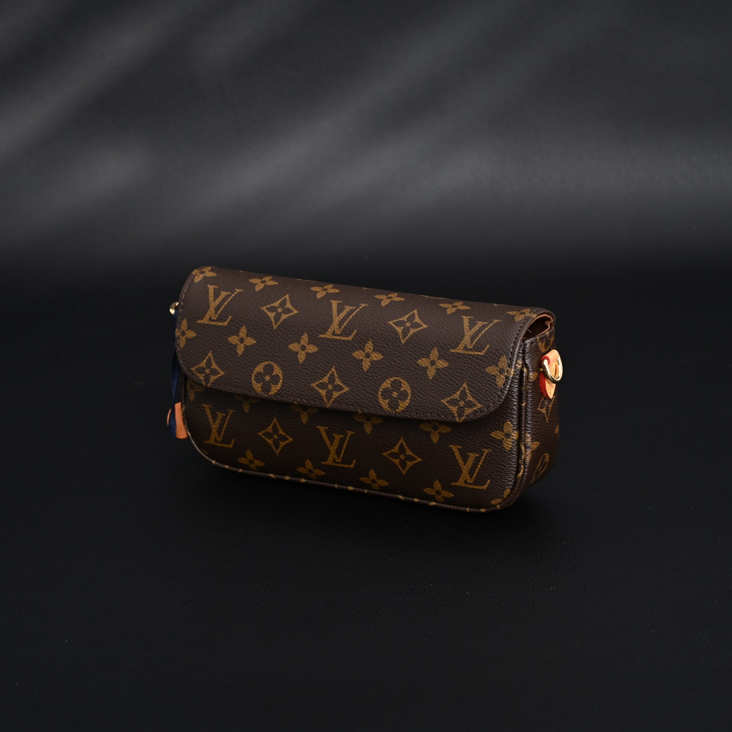 Louis Vuitton Félicie Pochette Monogram Canvas Chain Wallet - Image 7