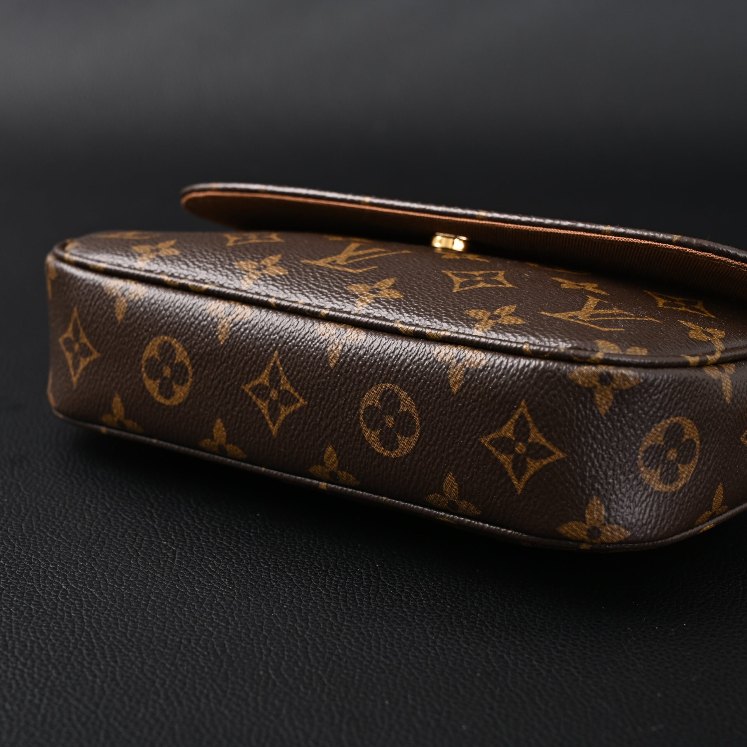 Louis Vuitton Félicie Pochette Monogram Canvas Chain Wallet - Image 8