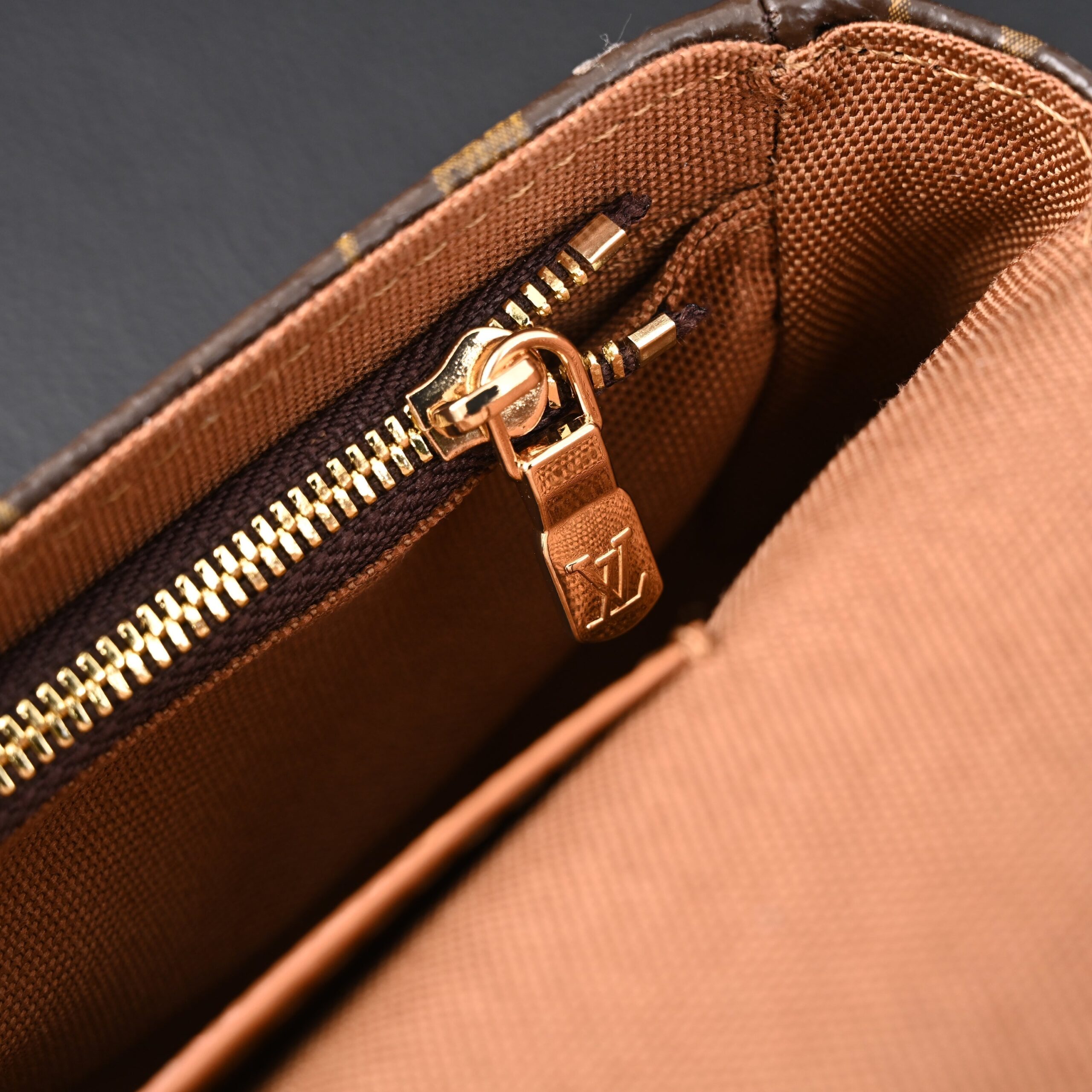 Louis Vuitton Félicie Pochette Monogram Canvas Chain Wallet - Image 14