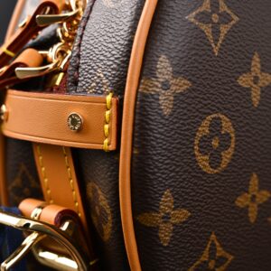 Louis Vuitton Boîte Chapeau Souple MM – Monogram Canvas - Image 15