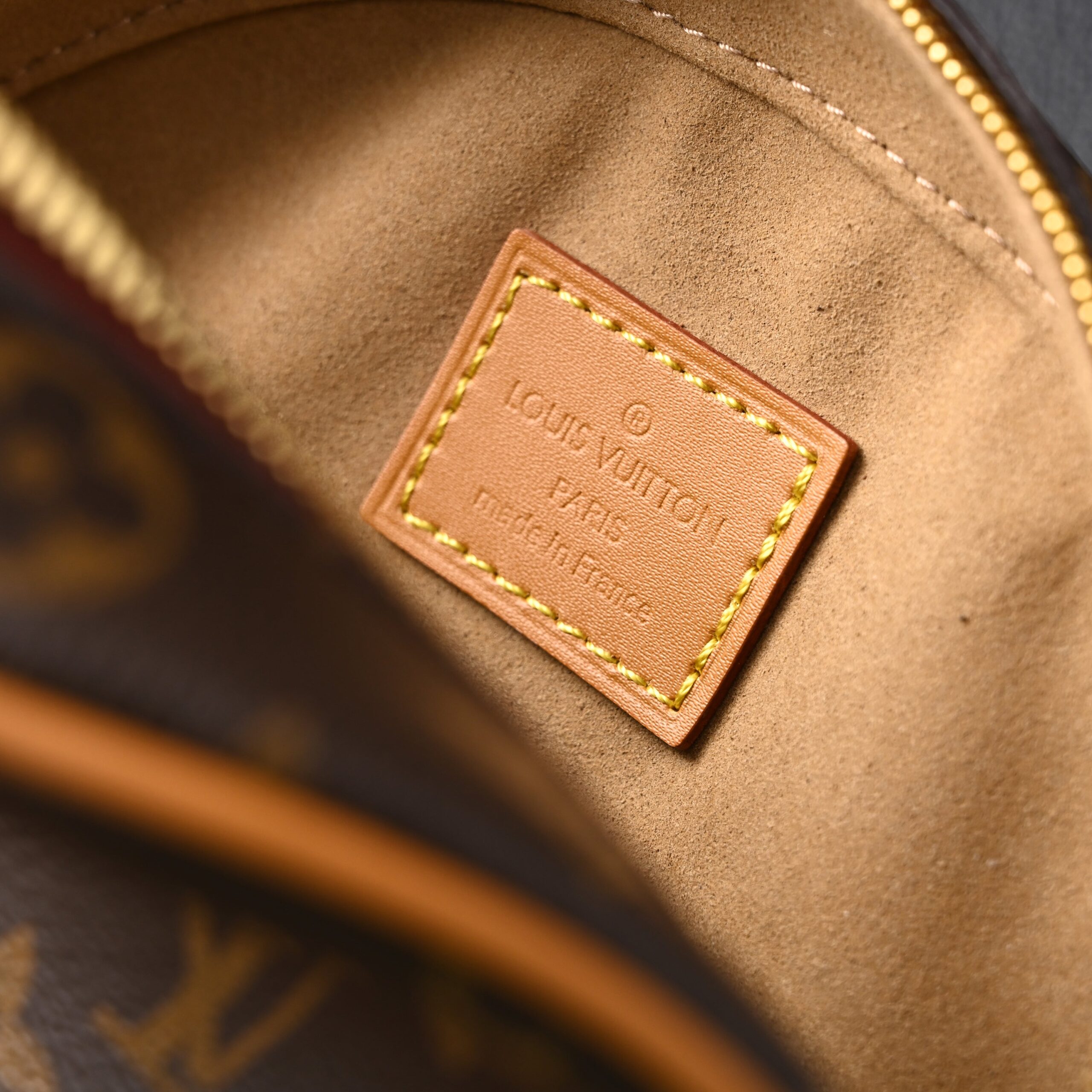 Louis Vuitton Boîte Chapeau Souple MM – Monogram Canvas - Image 18