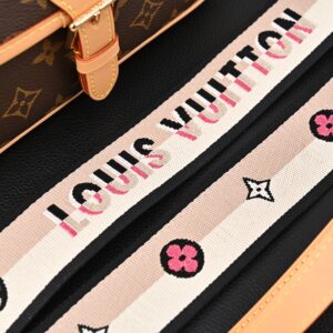 Louis Vuitton Croissant Bag Monogram Canvas - Image 17