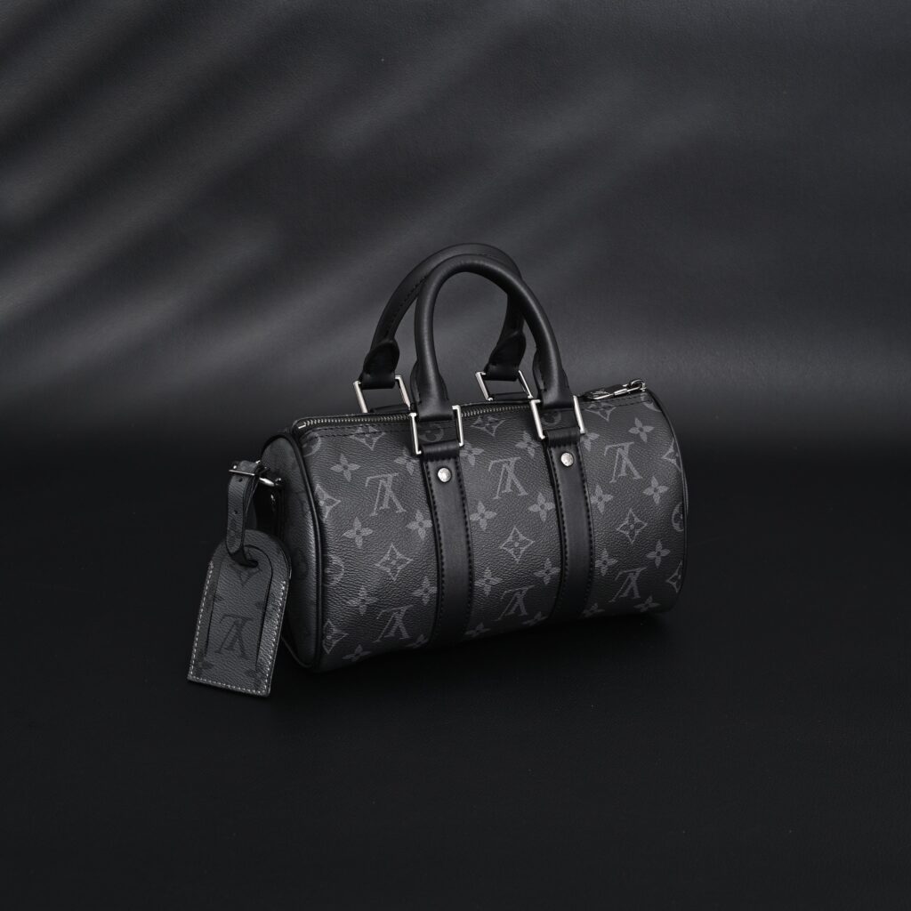 Louis Vuitton Keepall Bandoulière 50 – Monogram Eclipse Canvas