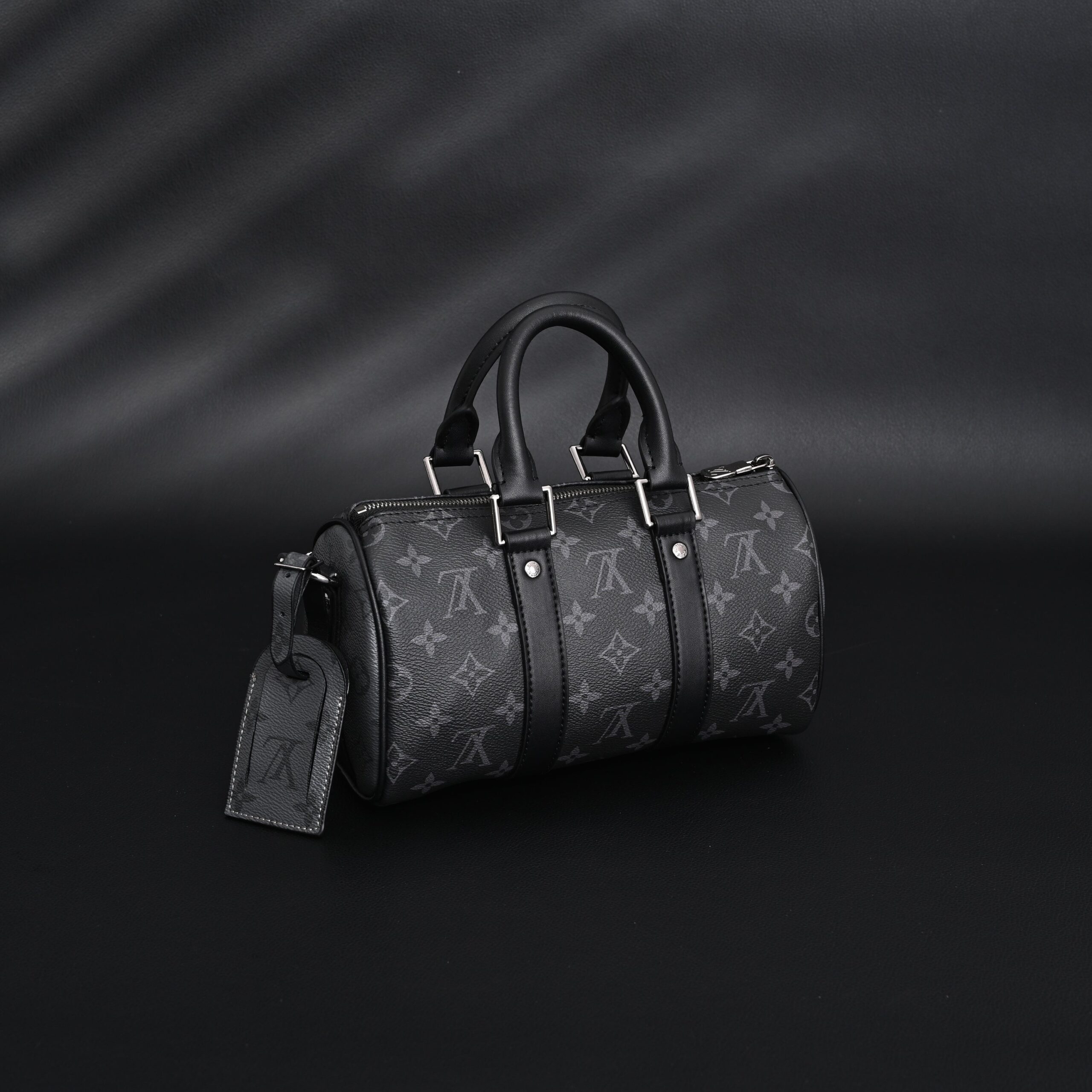 Louis Vuitton Keepall Bandoulière 50 – Monogram Eclipse Canvas - Image 2