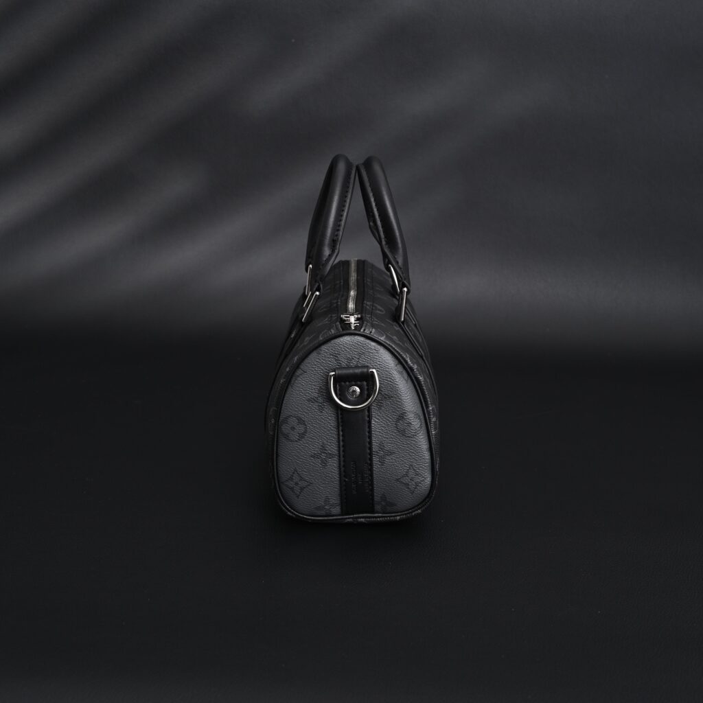 Louis Vuitton Keepall Bandoulière 50 – Monogram Eclipse Canvas