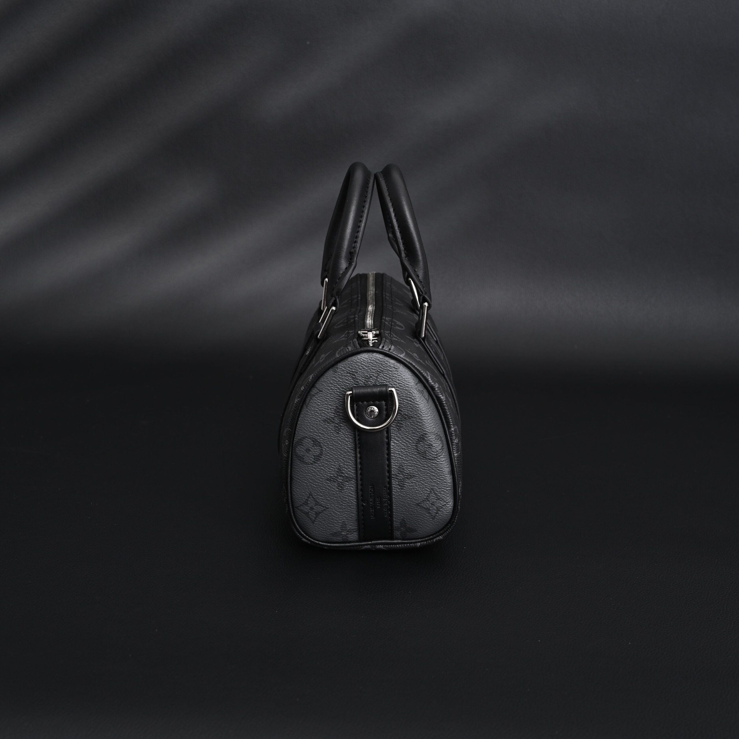 Louis Vuitton Keepall Bandoulière 50 – Monogram Eclipse Canvas - Image 7
