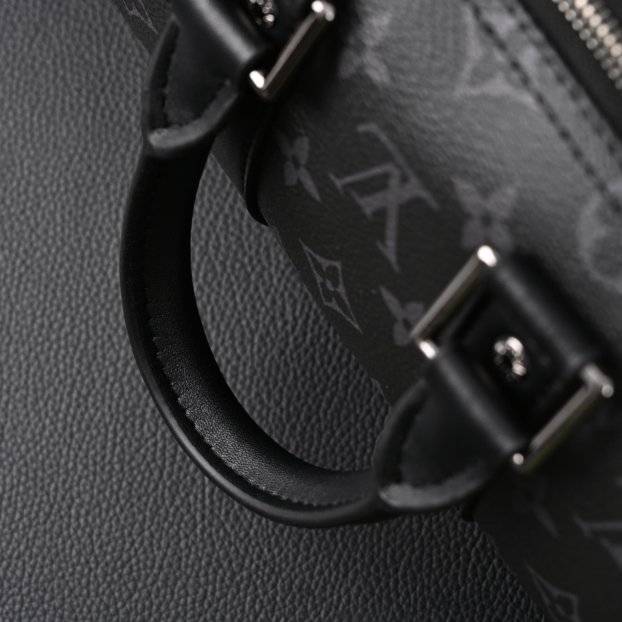 Louis Vuitton Keepall Bandoulière 50 – Monogram Eclipse Canvas - Image 10