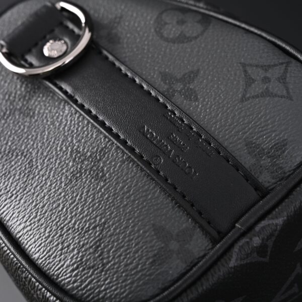 Louis Vuitton Keepall Bandoulière 50 – Monogram Eclipse Canvas