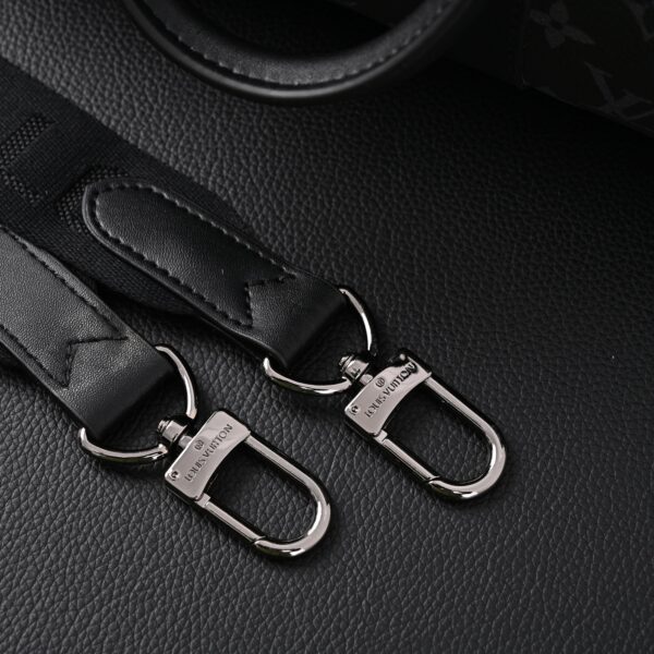 Louis Vuitton Keepall Bandoulière 50 – Monogram Eclipse Canvas