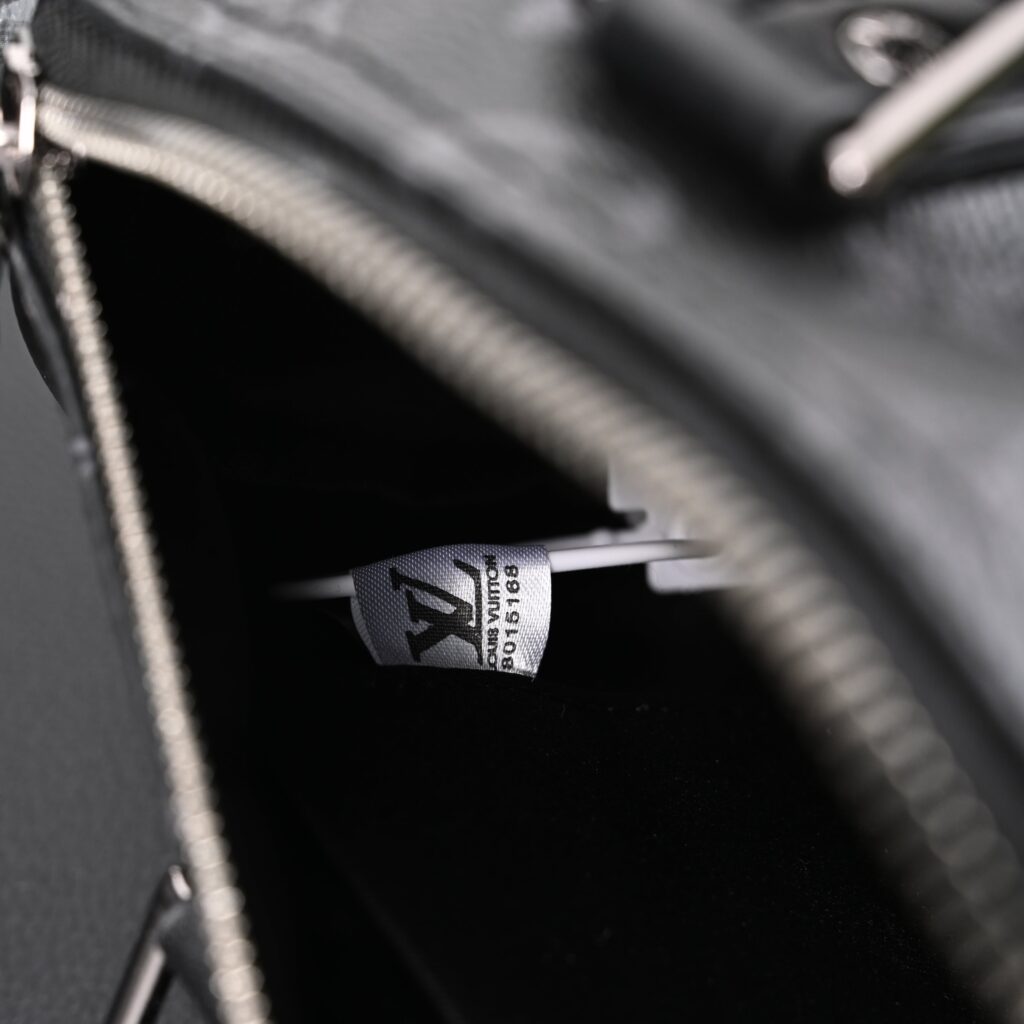 Louis Vuitton Keepall Bandoulière 50 – Monogram Eclipse Canvas