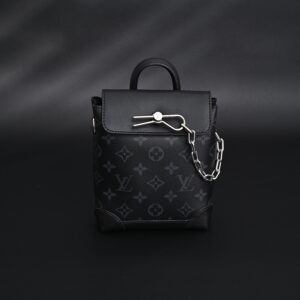 Louis Vuitton Soft Trunk Messenger – Monogram Eclipse Canvas with Silver Chain - Image 3