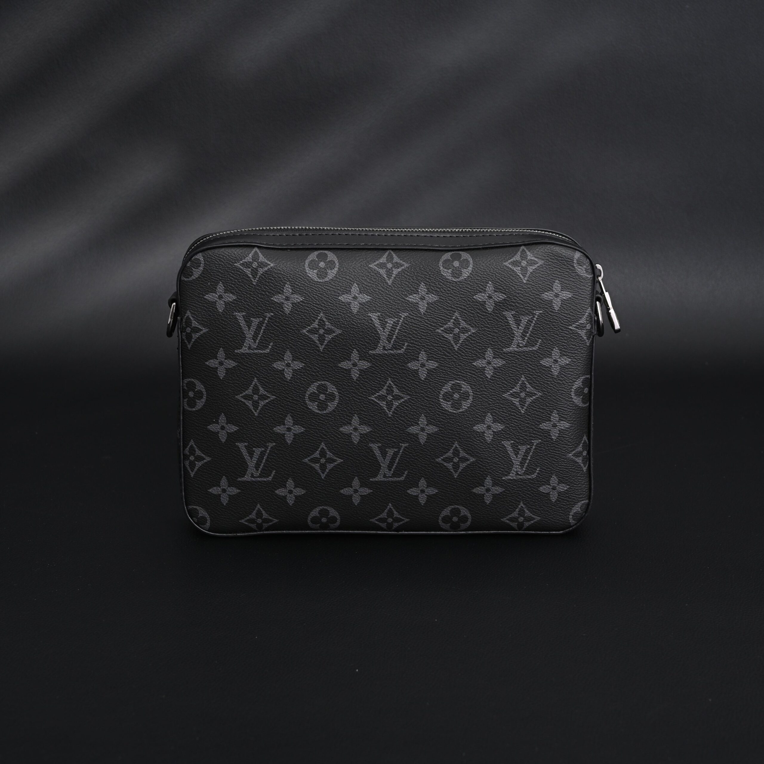 Louis Vuitton Discovery Pochette MM – Monogram Eclipse - Image 6