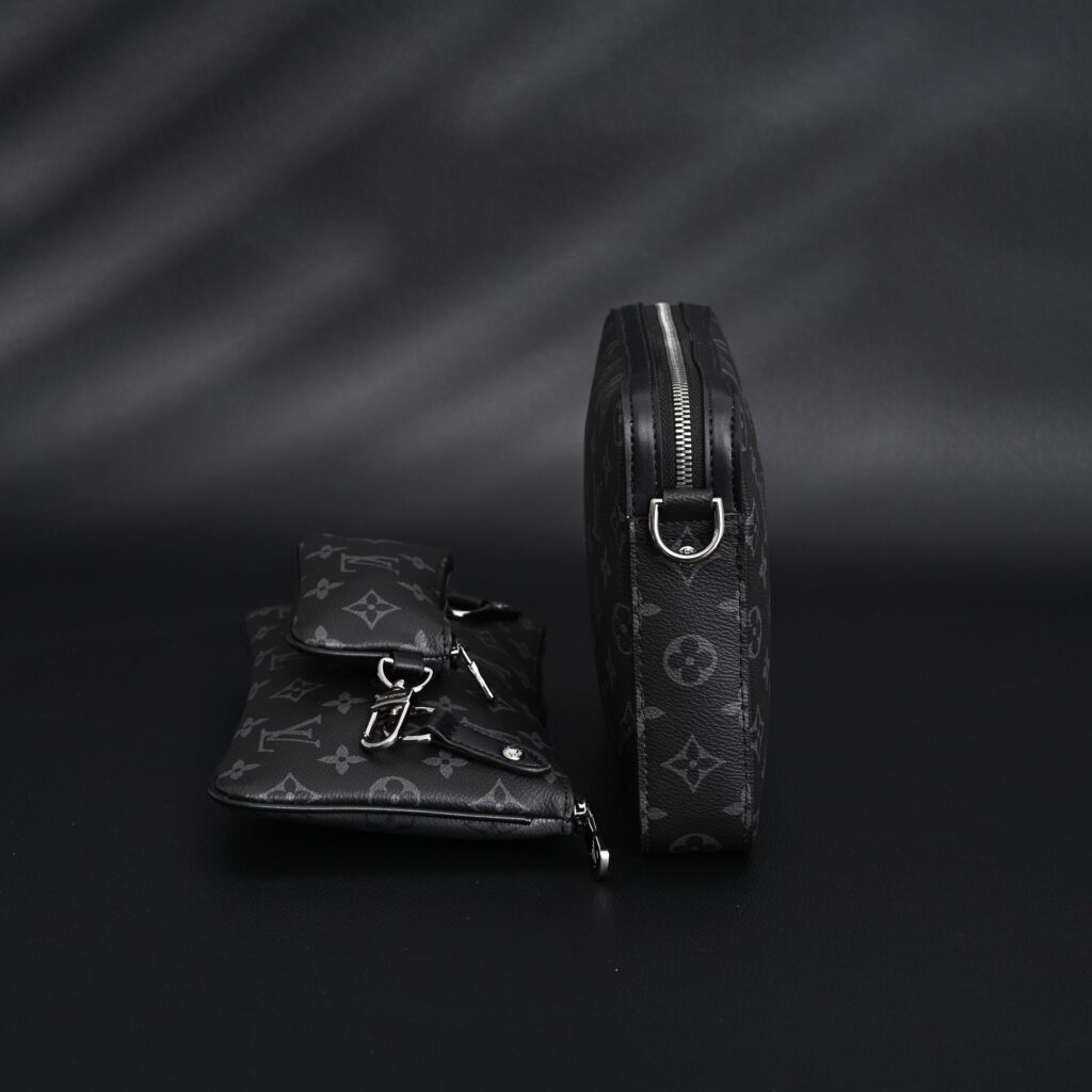 Louis Vuitton Discovery Pochette MM – Monogram Eclipse