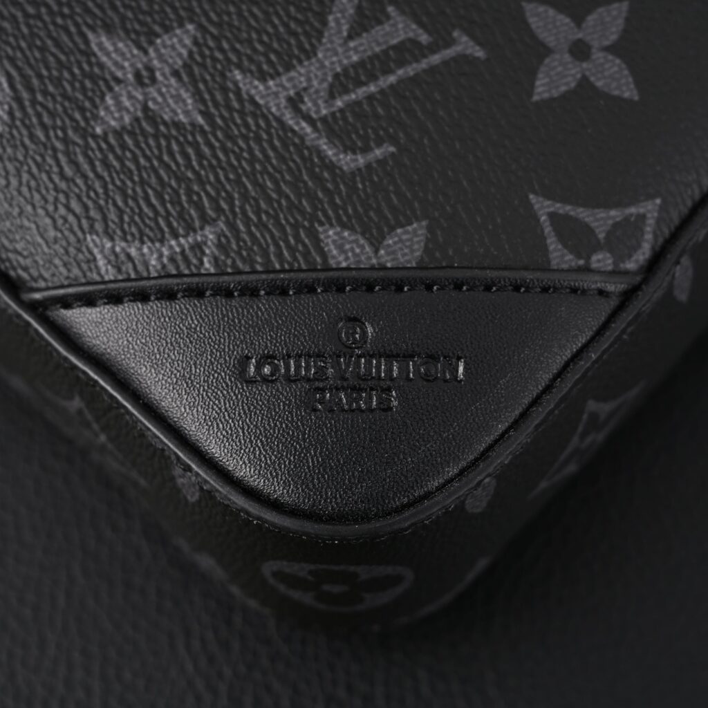 Louis Vuitton Discovery Pochette MM – Monogram Eclipse