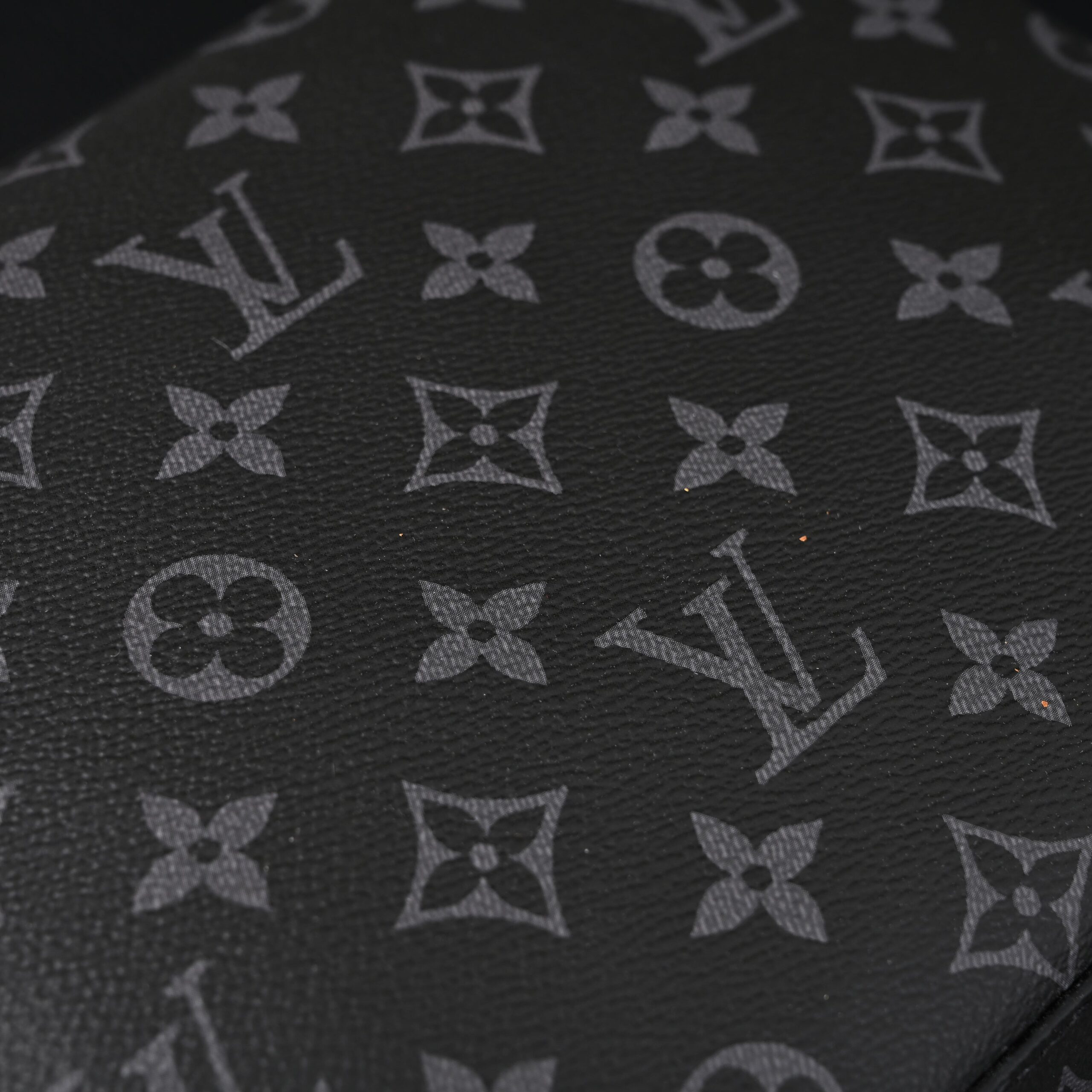 Louis Vuitton Discovery Pochette MM – Monogram Eclipse - Image 14