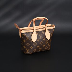 Louis Vuitton NéoNoé BB Bucket Bag – Monogram Canvas with Removable Coin Purse - Image 2