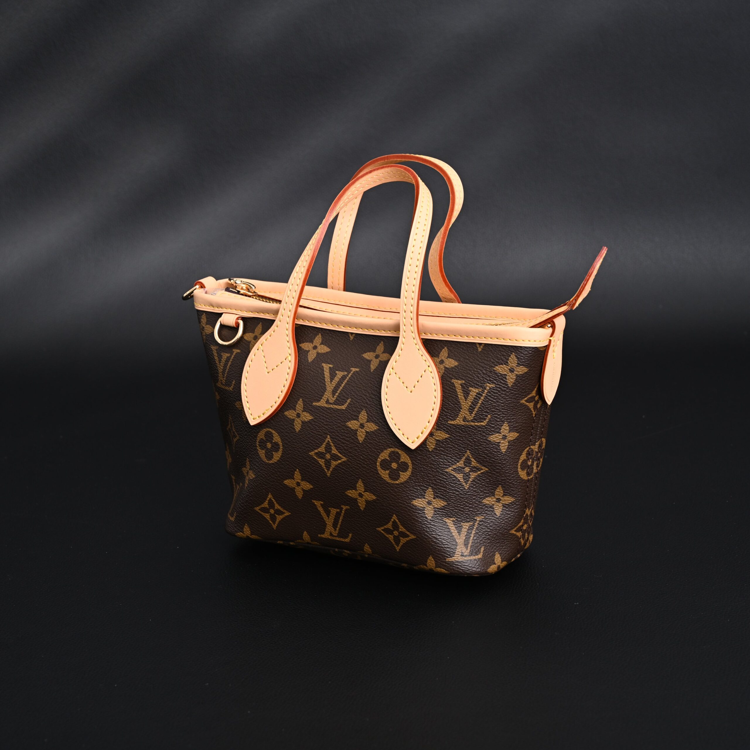Louis Vuitton NéoNoé BB Bucket Bag – Monogram Canvas with Removable Coin Purse - Image 5