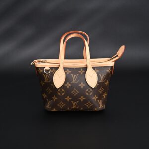 Louis Vuitton NéoNoé BB Bucket Bag – Monogram Canvas with Removable Coin Purse - Image 6