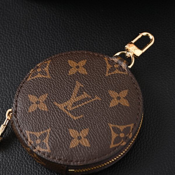 Louis Vuitton NéoNoé BB Bucket Bag – Monogram Canvas with Removable Coin Purse