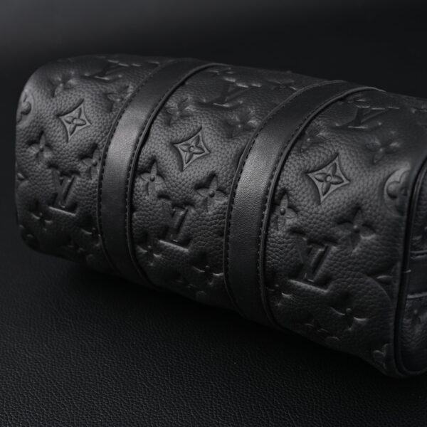 Louis Vuitton Keepall Bandoulière 50 – Monogram Shadow Black Leather