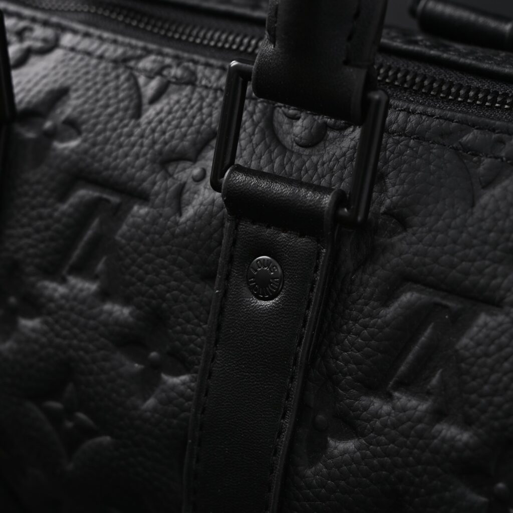 Louis Vuitton Keepall Bandoulière 50 – Monogram Shadow Black Leather