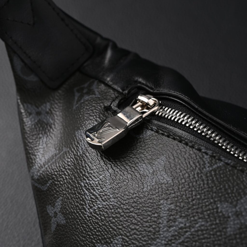 Louis Vuitton Discovery Bumbag – Monogram Eclipse