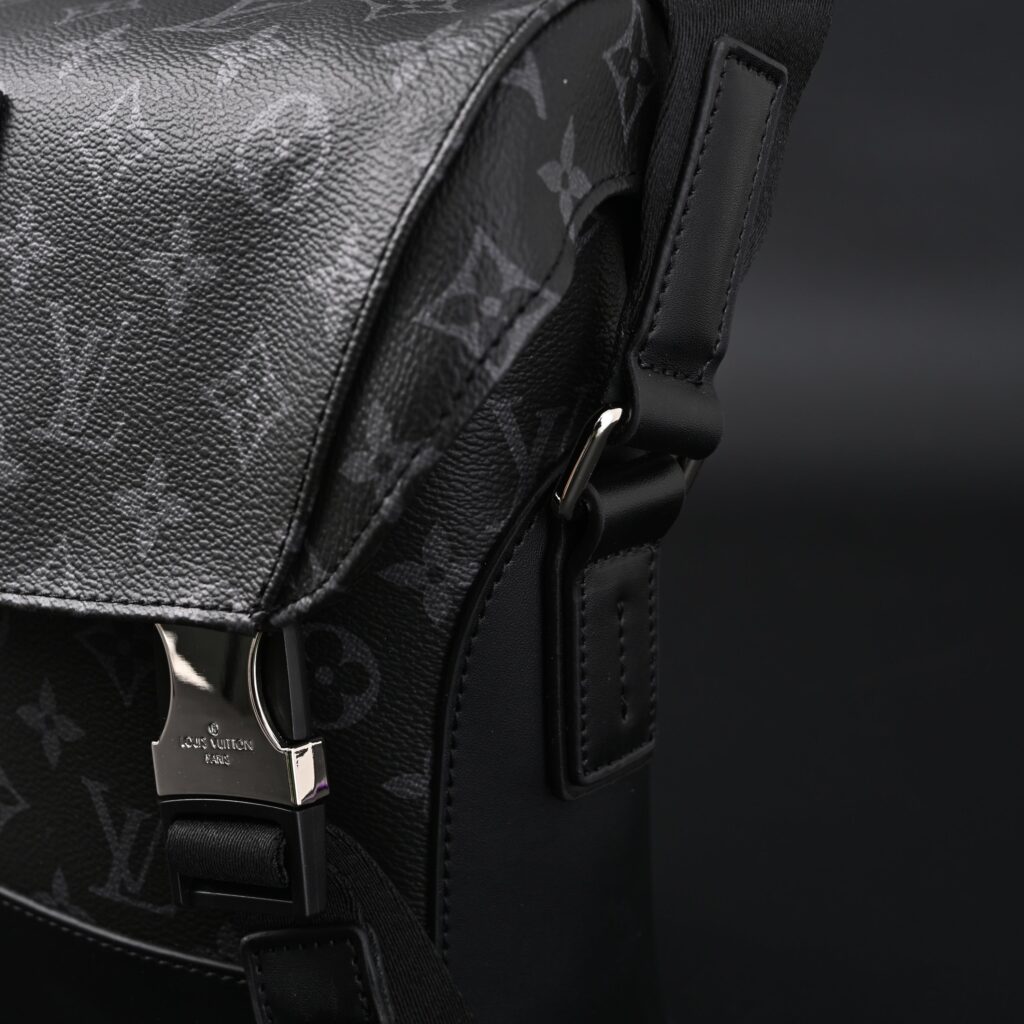 Louis Vuitton Messenger Bag – Monogram Eclipse Canvas