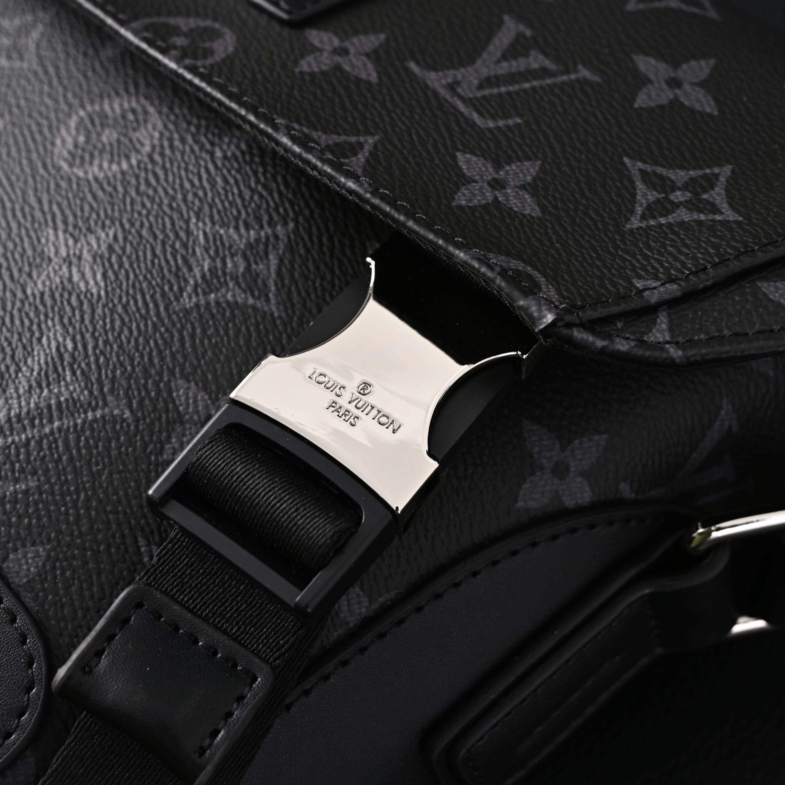 Louis Vuitton Messenger Bag – Monogram Eclipse Canvas - Image 11