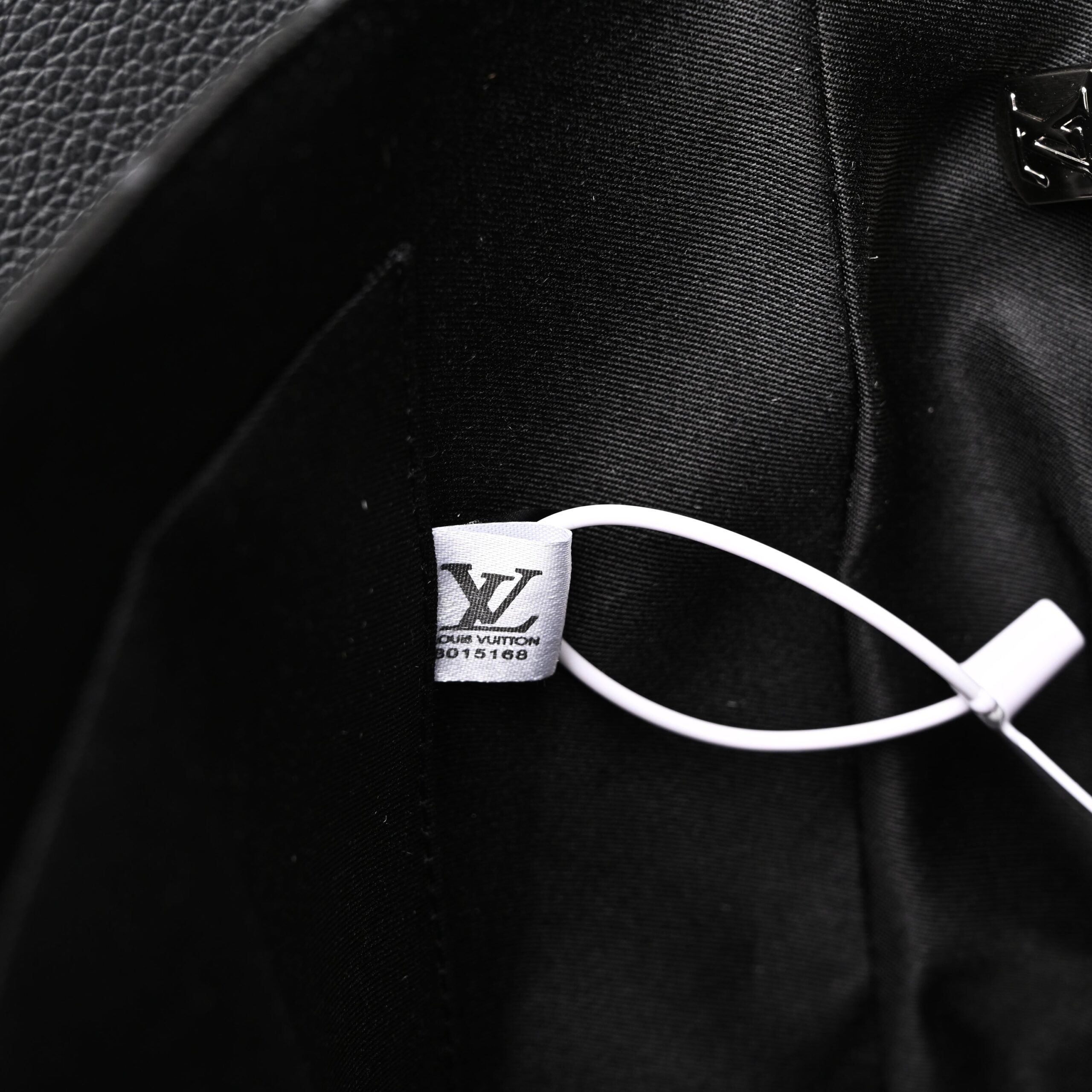 Louis Vuitton Messenger Bag – Monogram Eclipse Canvas - Image 17