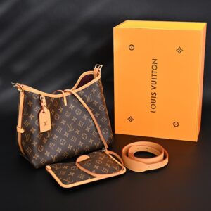 Louis Vuitton NéoNoé Bucket Bag – Monogram Canvas with Bordeaux Interior