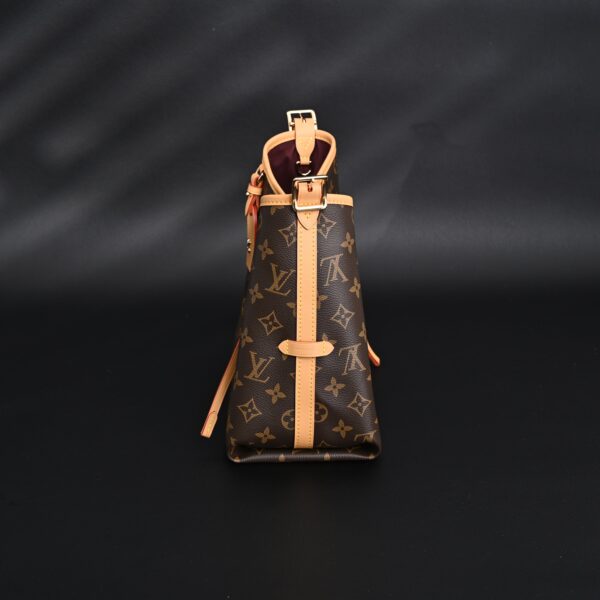 Louis Vuitton NéoNoé Bucket Bag – Monogram Canvas with Bordeaux Interior