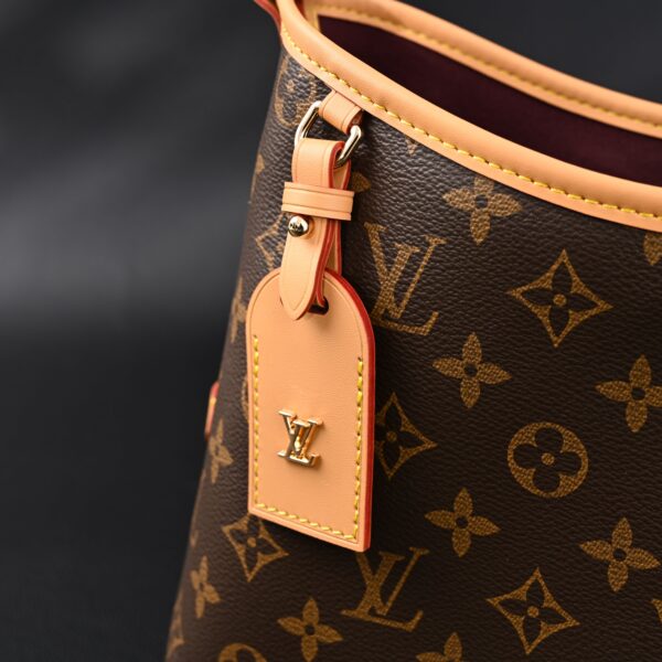 Louis Vuitton NéoNoé Bucket Bag – Monogram Canvas with Bordeaux Interior